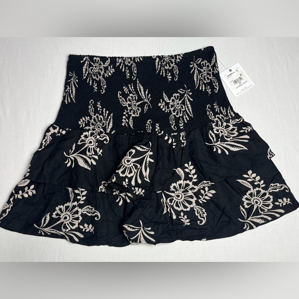 O'Neill Black and Cream Floral Versatile  Skirt/Top